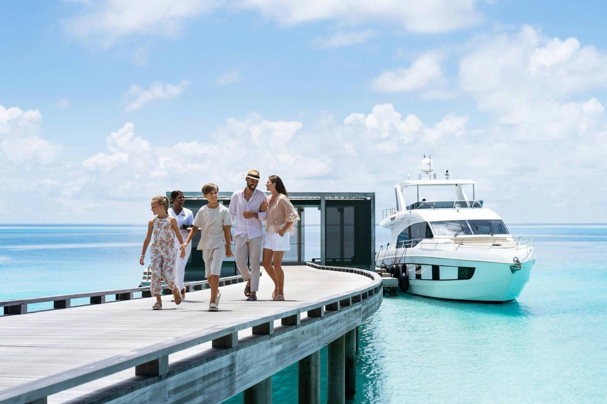The Ritz-Carlton Maldives, Fari Islands Hotel Gaafaru Exterior foto